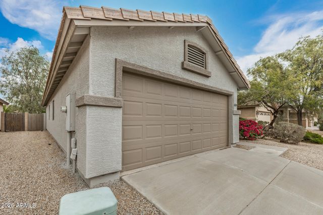 31130 N CLARIDGE Circle, San Tan Valley, AZ 85143