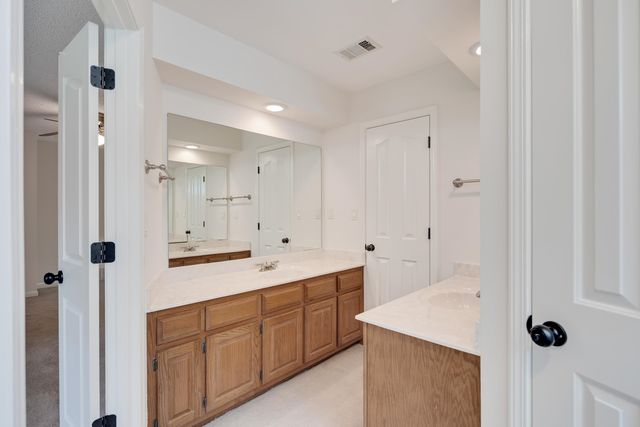 10120 BARN HILL DR, Collierville, TN 38017
