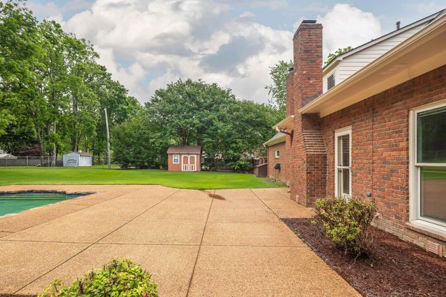 10120 BARN HILL DR, Collierville, TN 38017