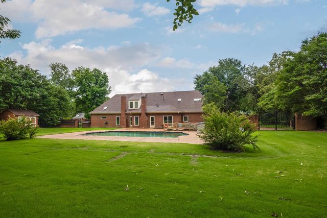 10120 BARN HILL DR, Collierville, TN 38017