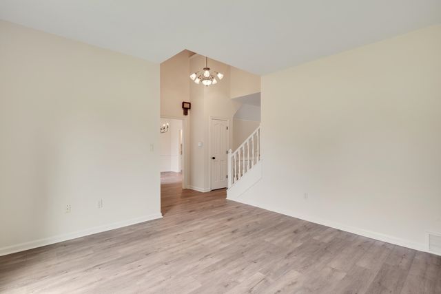 10120 BARN HILL DR, Collierville, TN 38017