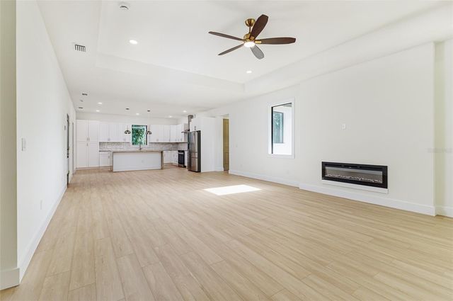 7901 N GREENWOOD AVENUE, Tampa, FL 33604