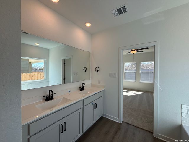 12850 Hill Plains Dr., Schertz, TX 78154