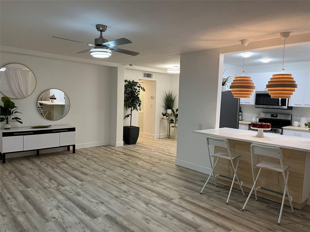11685 Canal Dr 304, North Miami, FL 33181