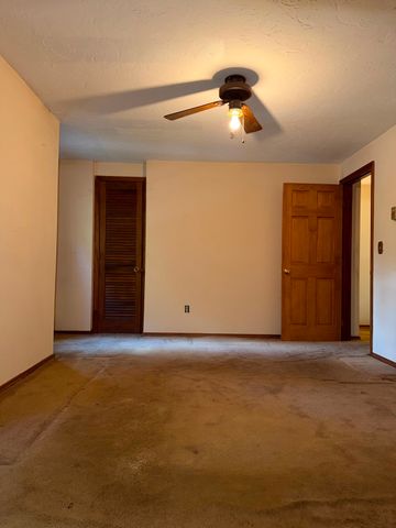 14 Tiffany Circle D-14, Millbury, MA 01527