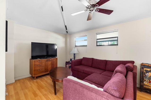 1344 NE 13TH Avenue, Fort Lauderdale, FL 33304