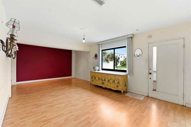 1344 NE 13TH Avenue, Fort Lauderdale, FL 33304