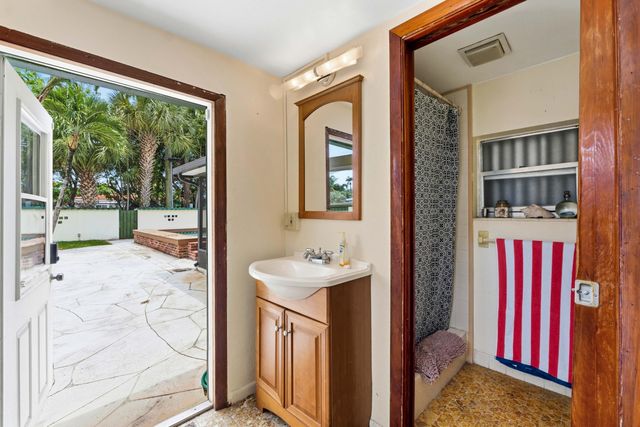 1344 NE 13TH Avenue, Fort Lauderdale, FL 33304