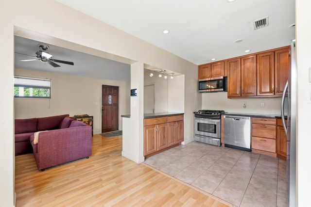1344 NE 13TH Avenue, Fort Lauderdale, FL 33304