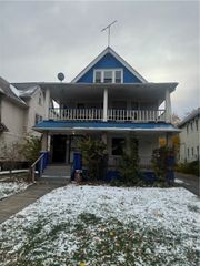 1872 Lampson Road, Cleveland, OH 44112