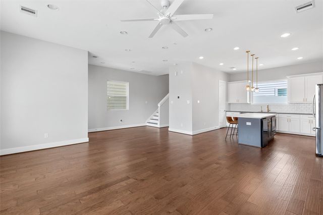 8320 Vista Bella Lane, Houston, TX 77055