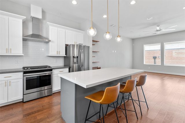 8320 Vista Bella Lane, Houston, TX 77055