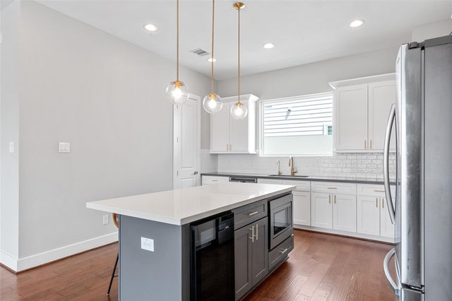8320 Vista Bella Lane, Houston, TX 77055