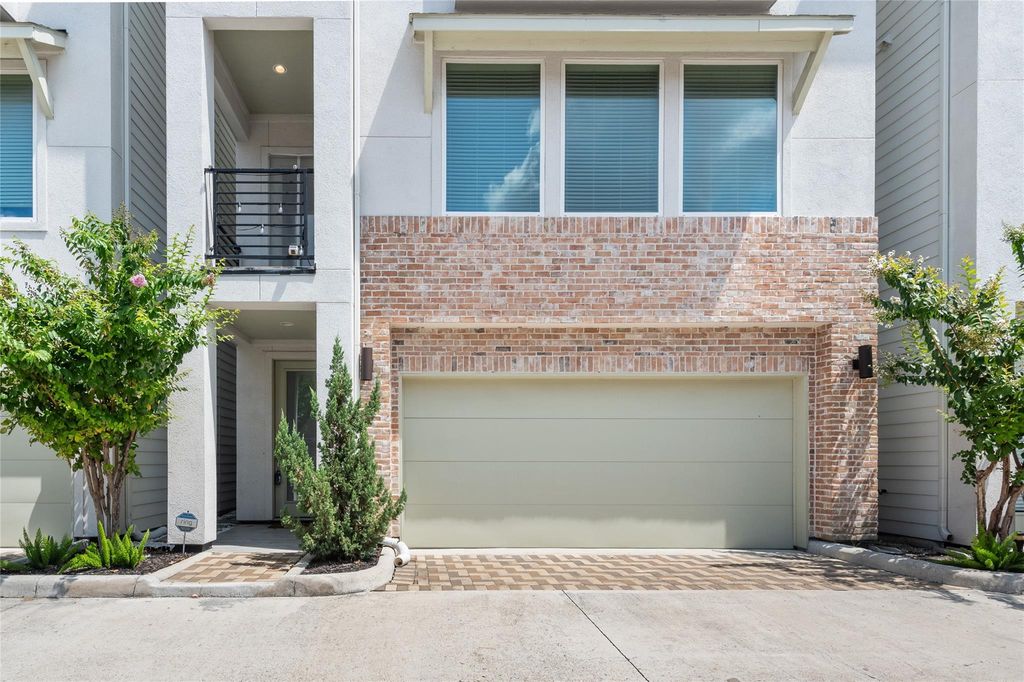 8320 Vista Bella Lane, Houston, TX 77055