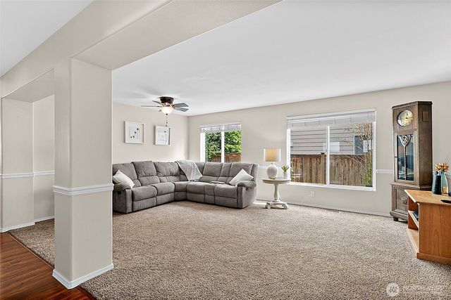 24104 231st Place SE, Maple Valley, WA 98038