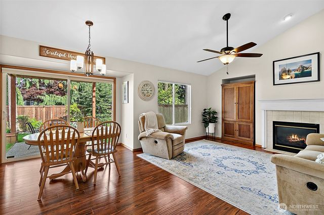 24104 231st Place SE, Maple Valley, WA 98038