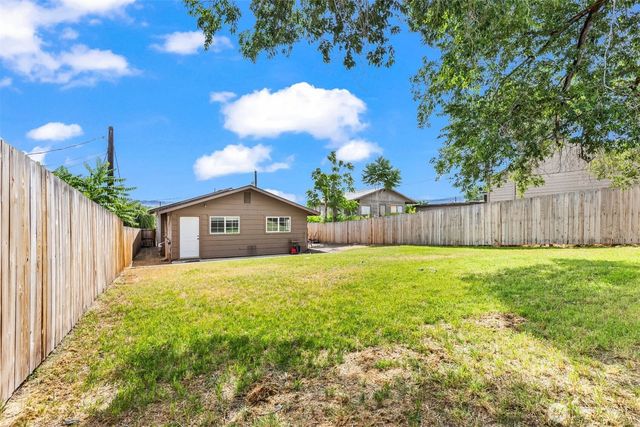 724 S Chelan Avenue, Wenatchee, WA 98801