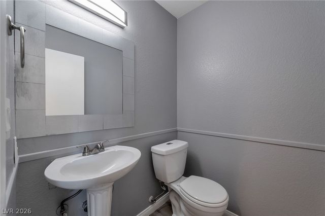 3825 Summer Breeze Circle, Las Vegas, NV 89108