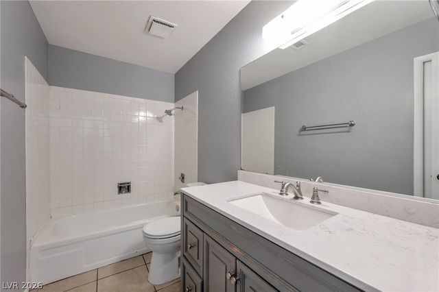 3825 Summer Breeze Circle, Las Vegas, NV 89108