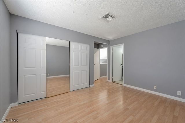 3825 Summer Breeze Circle, Las Vegas, NV 89108