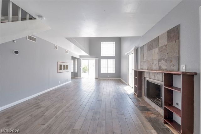 3825 Summer Breeze Circle, Las Vegas, NV 89108
