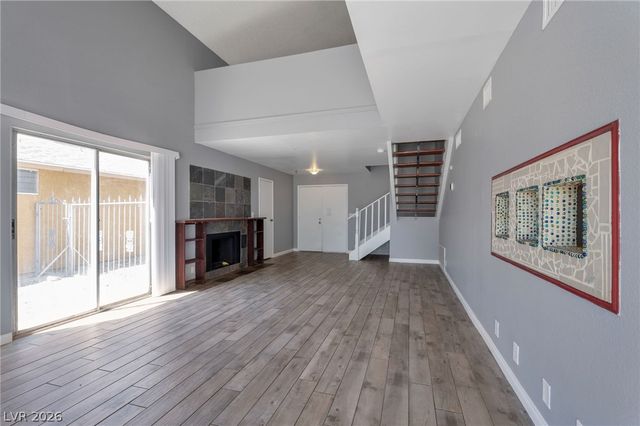 3825 Summer Breeze Circle, Las Vegas, NV 89108