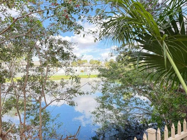 15221 SW 80th St 304, Miami, FL 33193