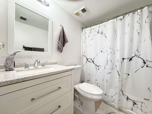 15221 SW 80th St 304, Miami, FL 33193