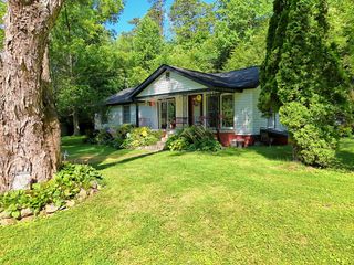 820 Ash Loop Road, Blue Ridge, GA 30513