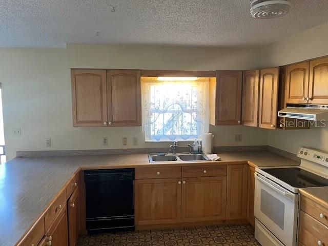 845 W PIERCE STREET, Lake Alfred, FL 33850