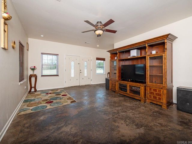 3 Conrad Cove, Conway, AR 72032