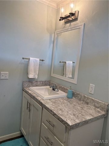11783 Holt Lock And Dam, Cottondale, AL 35453