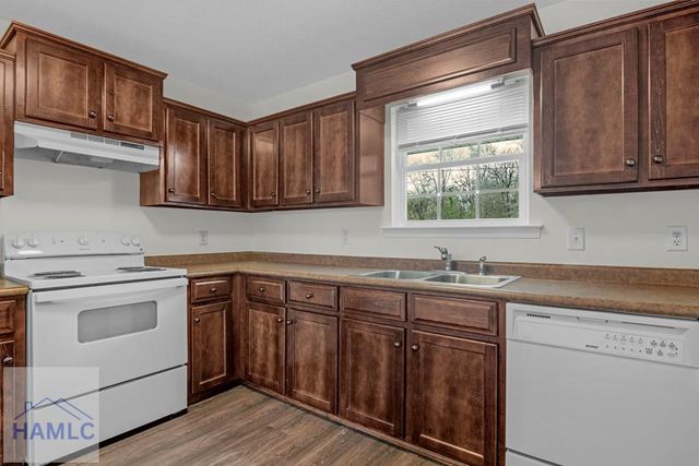 3573 Arnall Drive SE, Allenhurst, GA 31301