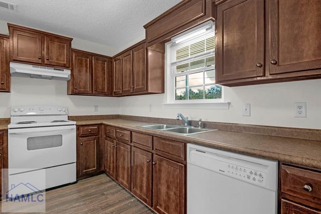 3573 Arnall Drive SE, Allenhurst, GA 31301