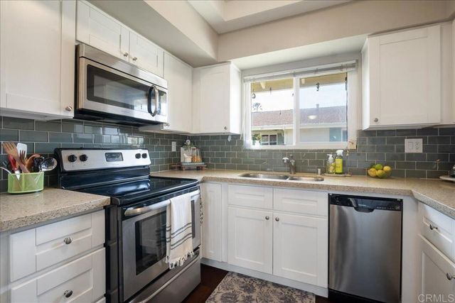 3685 Vista Campana N 16, Oceanside, CA 92057