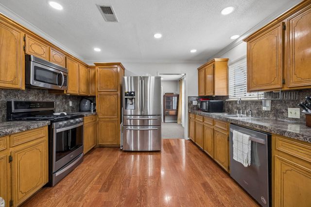 2206 Lee Street, Houston, TX 77026