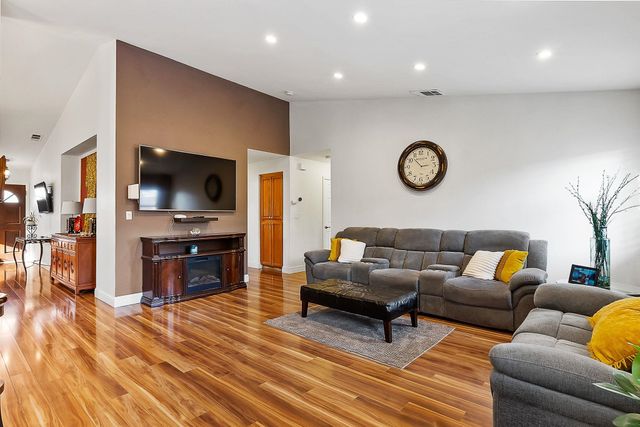 3748 Catamaran Ct, Discovery Bay, CA 94505