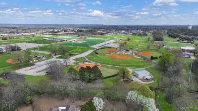 275 Carolina Court, Montgomery, AL 36117