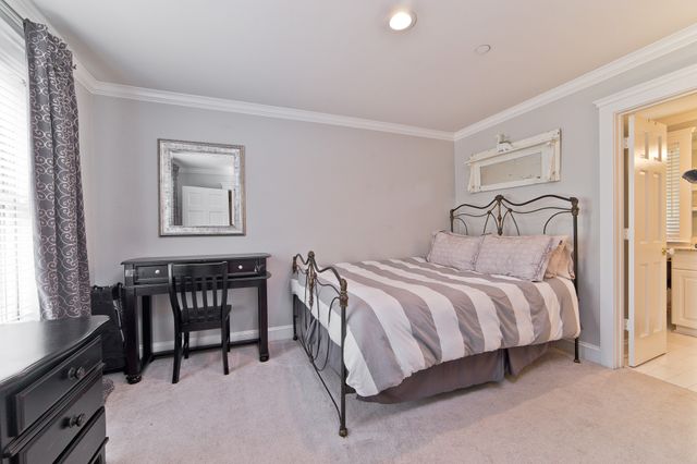 2620 Thomas Avenue, Dallas, TX 75204