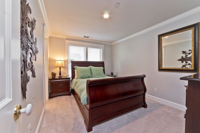 2620 Thomas Avenue, Dallas, TX 75204