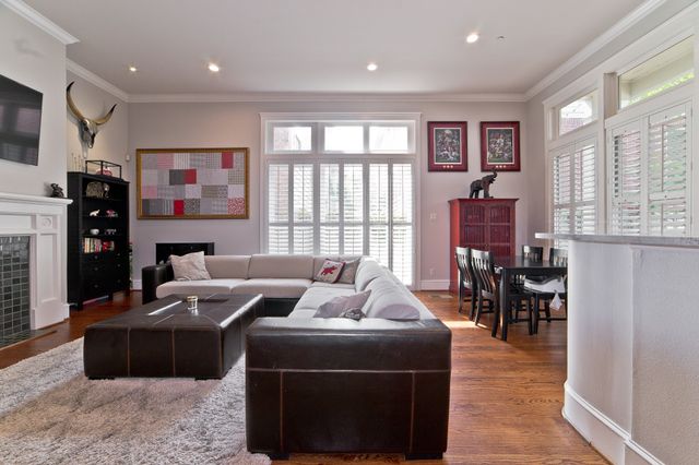 2620 Thomas Avenue, Dallas, TX 75204