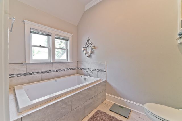 2620 Thomas Avenue, Dallas, TX 75204