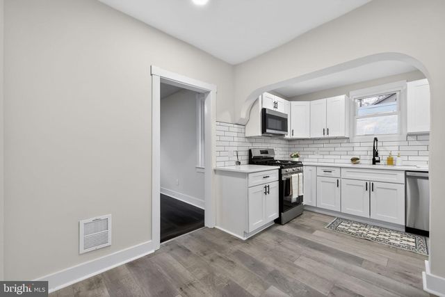 704 E 18TH ST, Chester, PA 19013