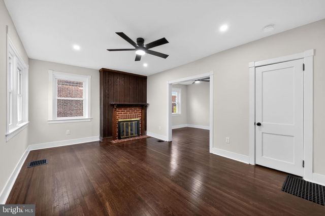 704 E 18TH ST, Chester, PA 19013