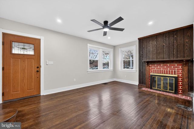 704 E 18TH ST, Chester, PA 19013