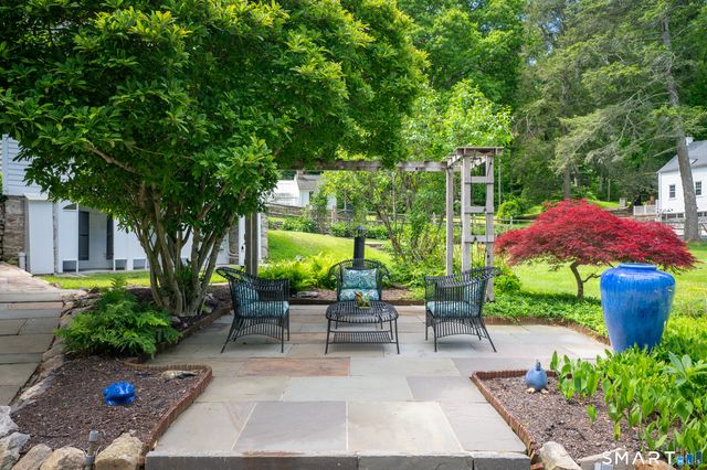 351 Erskine Road, Stamford, CT 06903