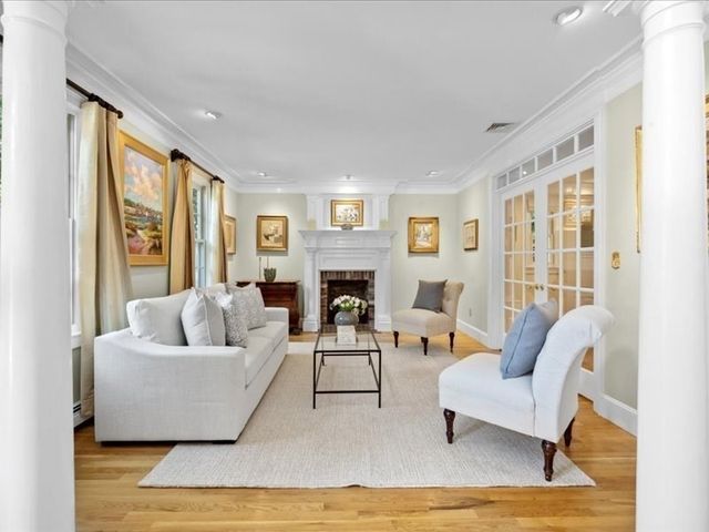 6 Brewer Way, Hingham, MA 02043