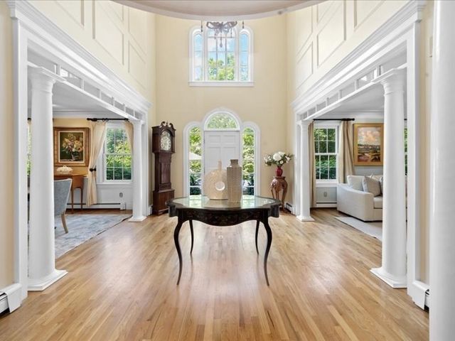 6 Brewer Way, Hingham, MA 02043