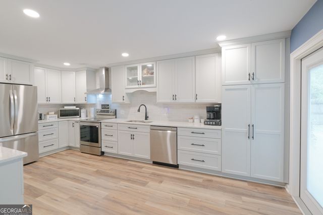 82 Golden Grove Lane, Richmond Hill, GA 31324