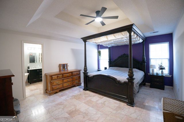 82 Golden Grove Lane, Richmond Hill, GA 31324